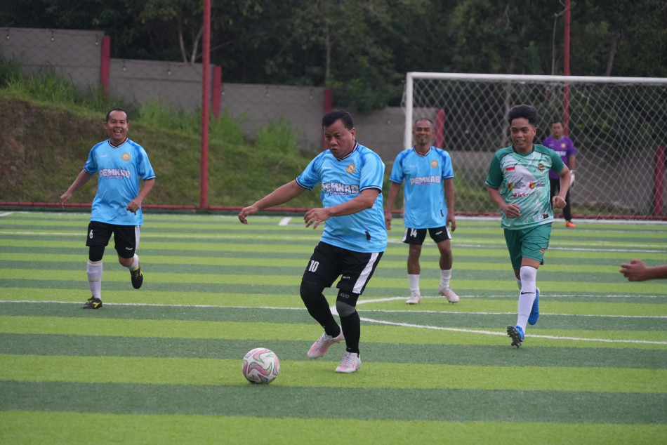 Bupati Kuansing Cetak Gol, Tim Pemkab Menang atas IKC Cerenti