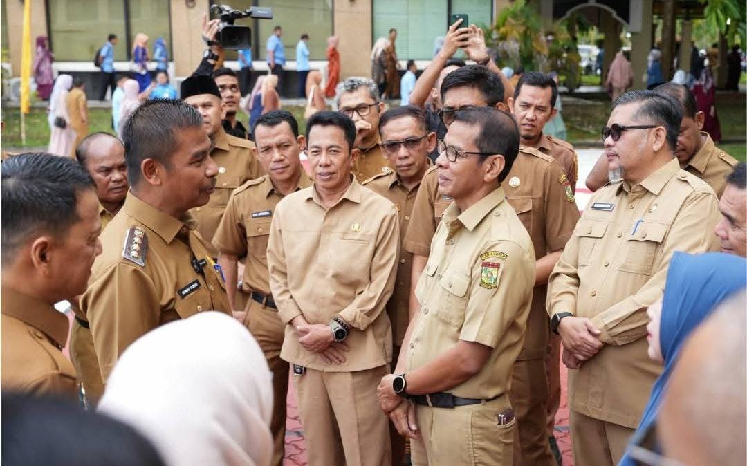 Konstelasi Politik Birokrasi di Kampar: Perebutan Kursi Sekda Memanas, Hambali Klaim Posisi Aman