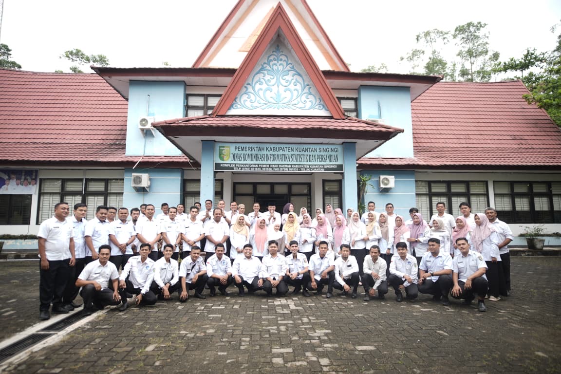 Kadis Kominfoss Doni Suntik Semangat ASN Kominfo: Halal Bihalal Jadi Titik Awal Pelayanan Lebih Maksimal