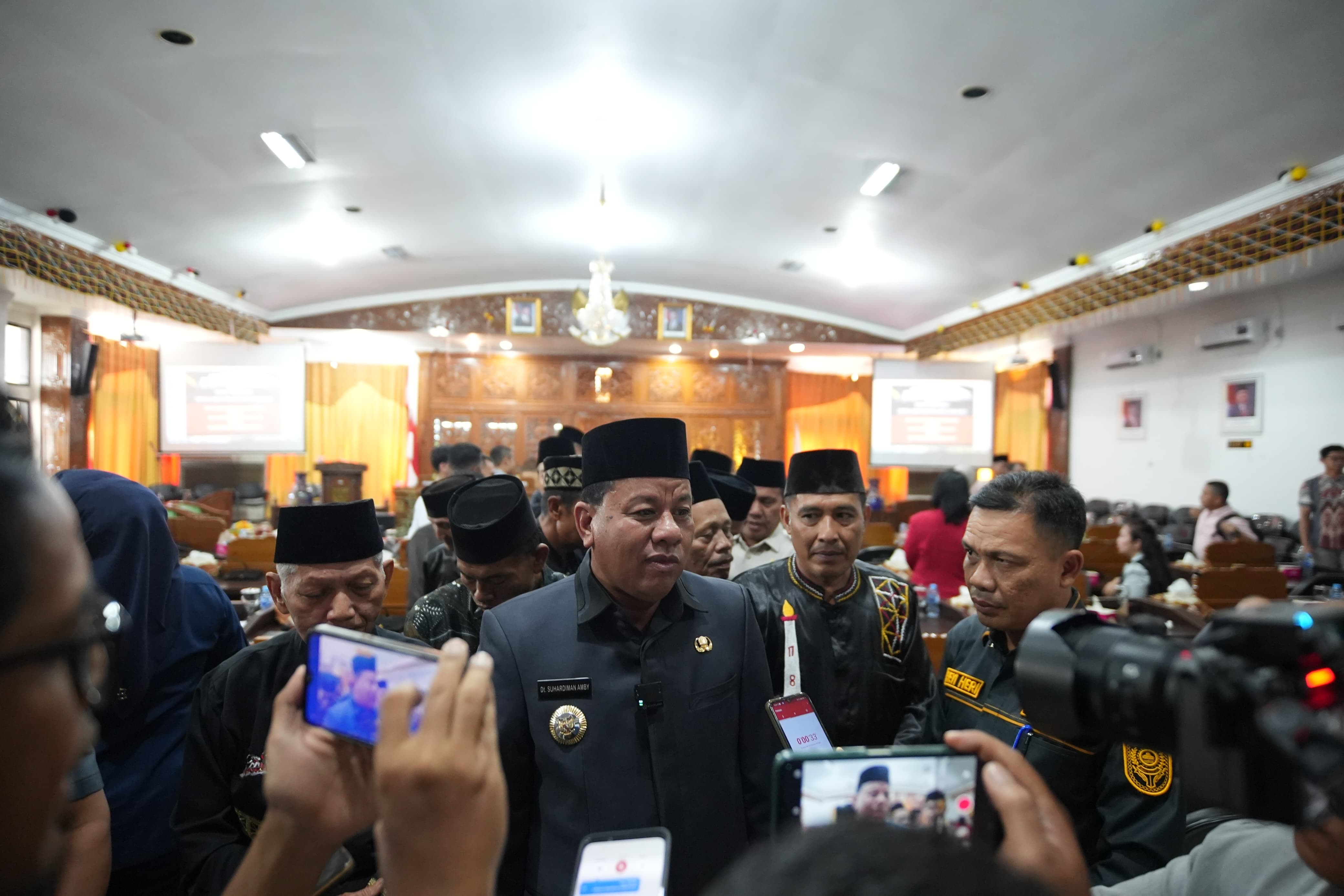 Sinkronkan Aturan Pusat dan Daerah, Bupati Suhardiman Kaji PDH ASN Berbasis Kearifan Lokal