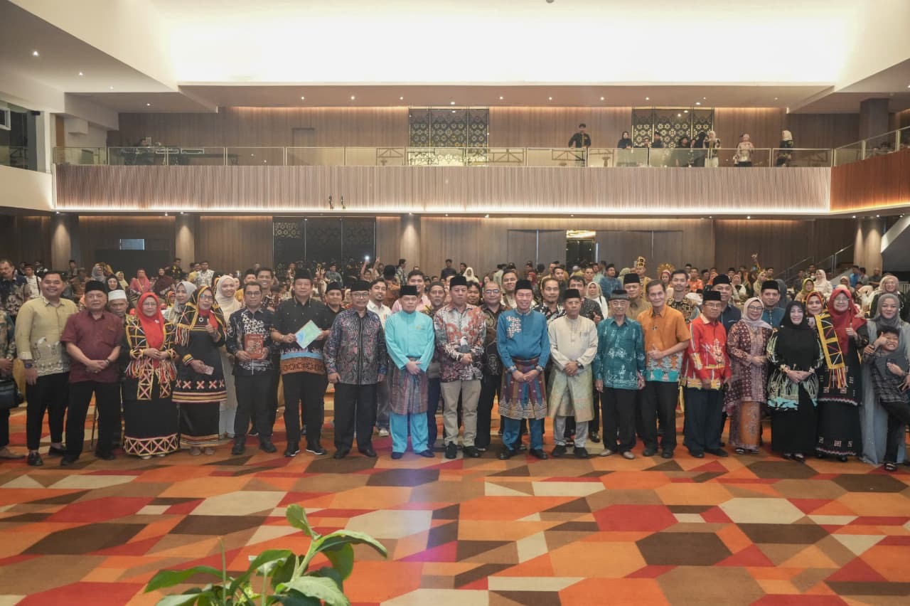 Suhardiman Amby Dinilai Bawa Kemajuan Kuansing, Elfis Suanto Serukan Dukungan Perantau