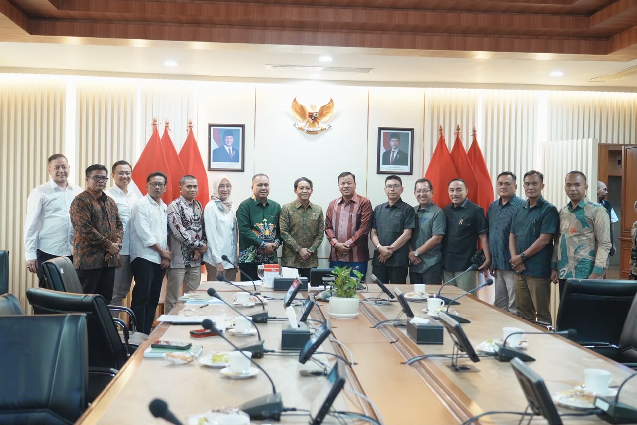 Demi Kepastian Hak Rakyat, Bupati Suhardiman Amby Jemput Bola ke Kementerian Kehutanan